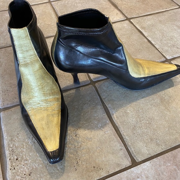 Donald J Pliner Gold & Brown Bootie - Picture 1 of 3